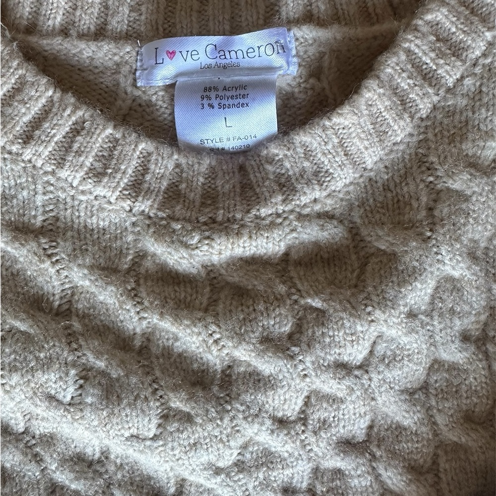 Cableknit Sweater - Picture 3 of 3